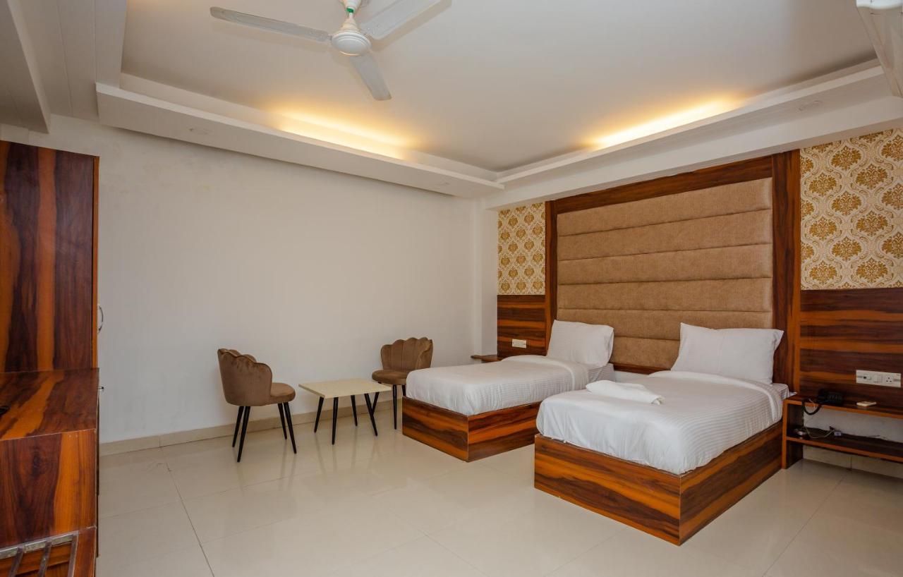 Hotel Doon Dehradun Luaran gambar