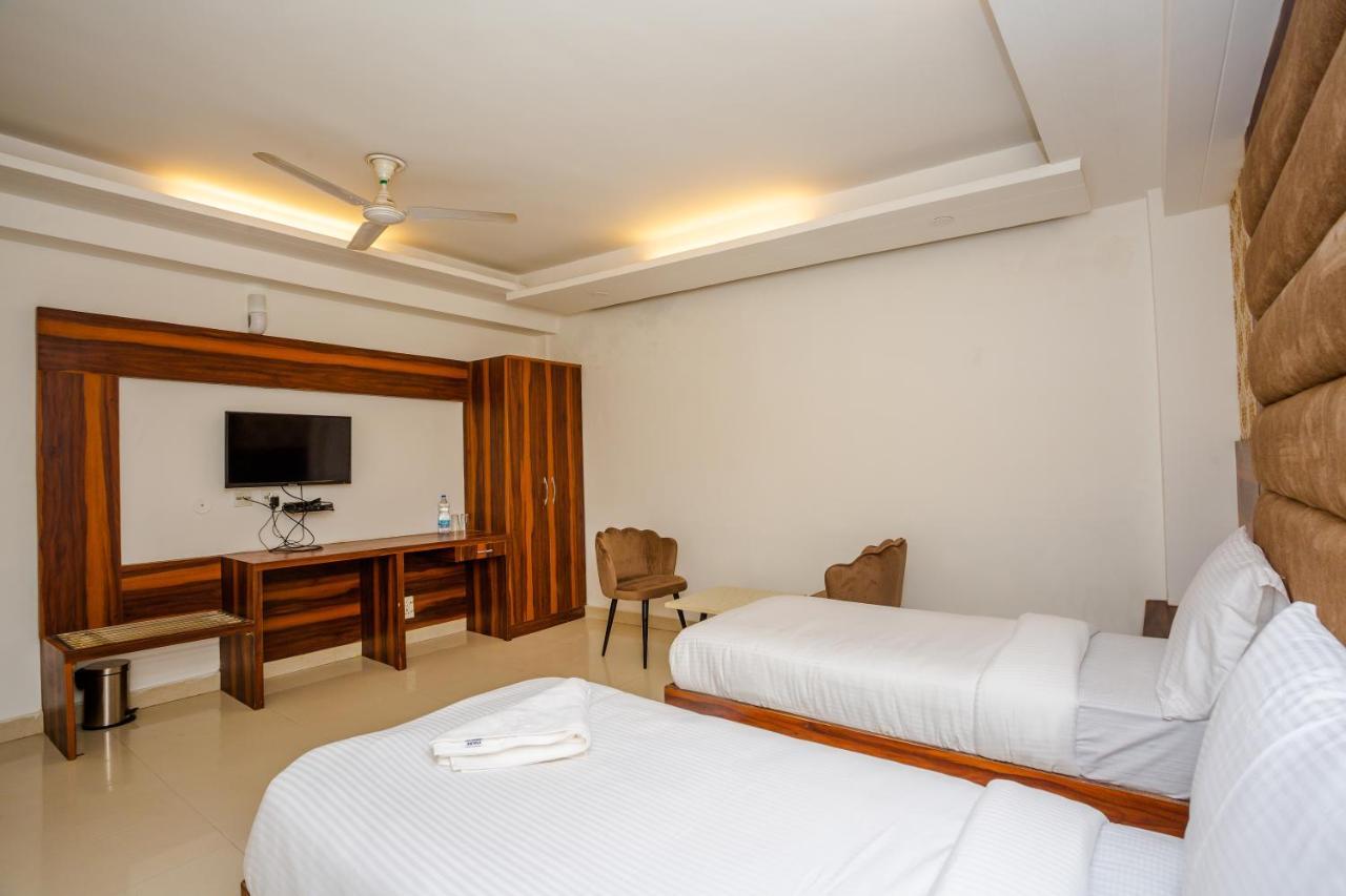 Hotel Doon Dehradun Luaran gambar