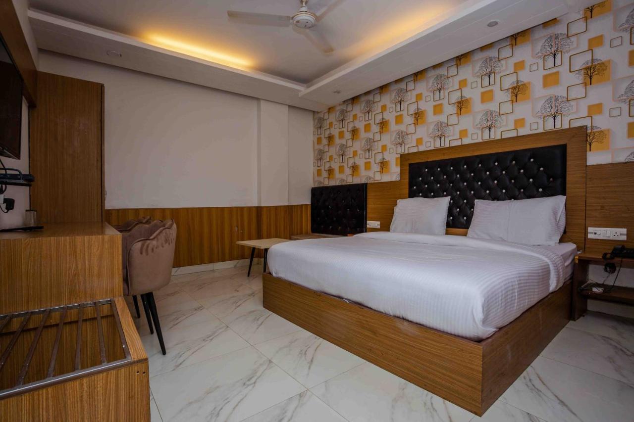 Hotel Doon Dehradun Luaran gambar