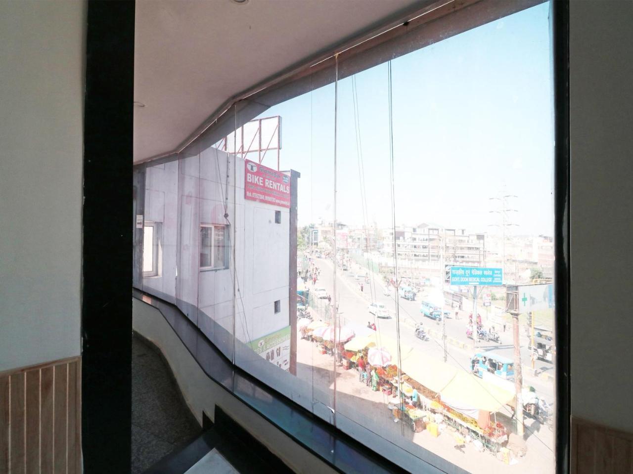 Hotel Doon Dehradun Luaran gambar
