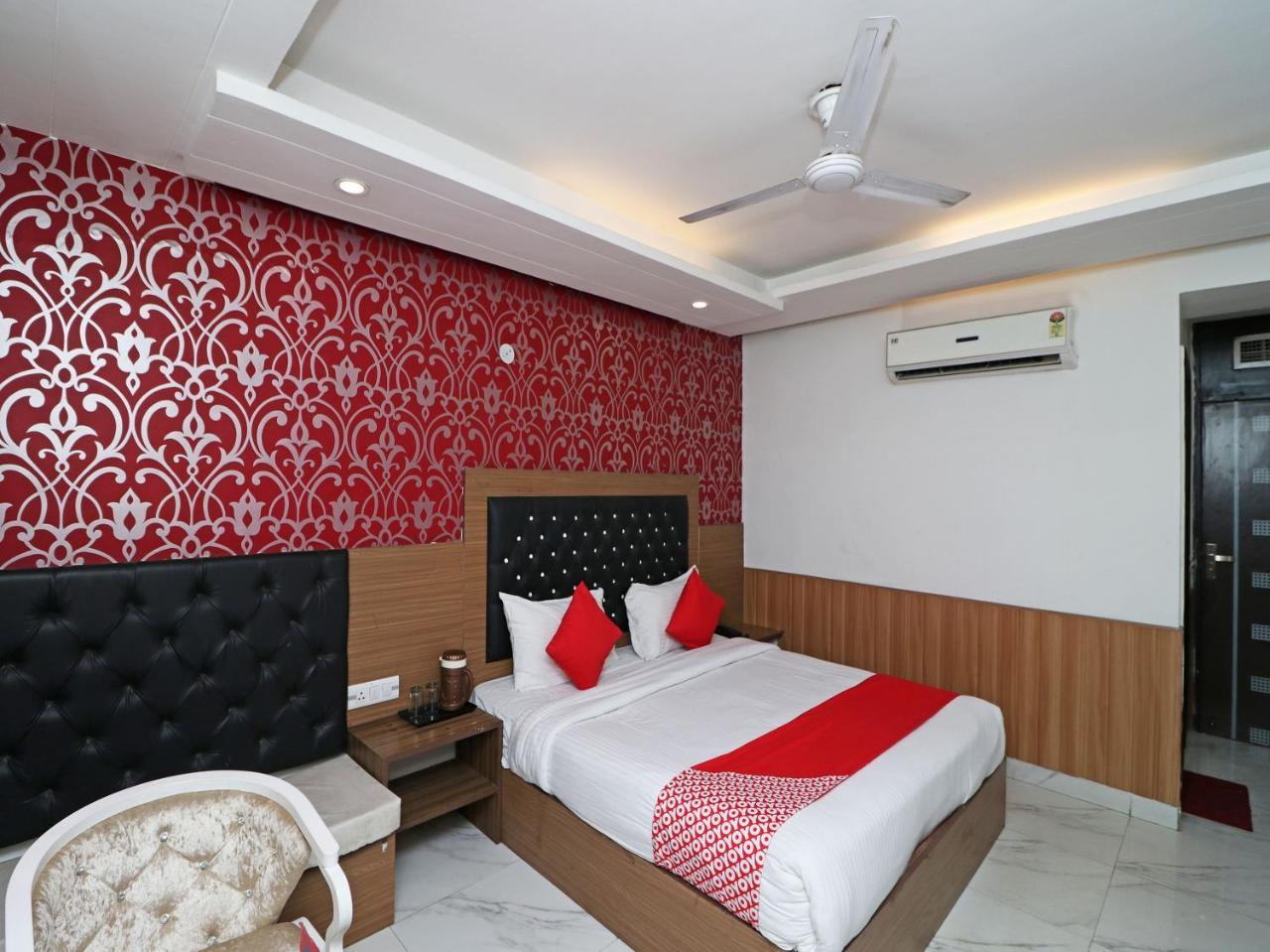Hotel Doon Dehradun Luaran gambar